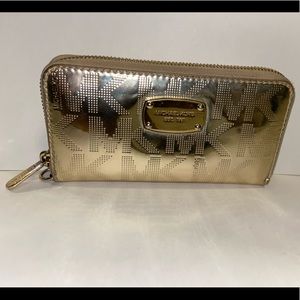 Micheal Kors gold wallet
